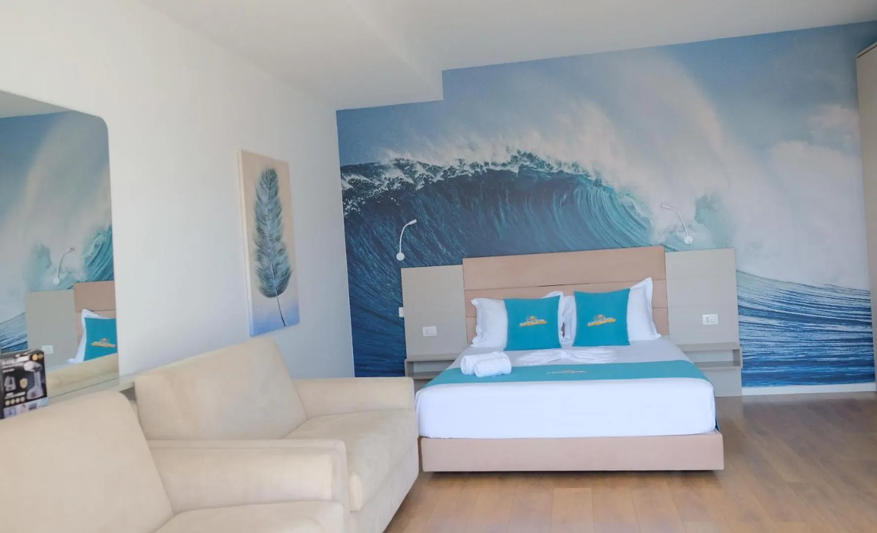 Suncoast Rooms Port Side Sarande Apartment