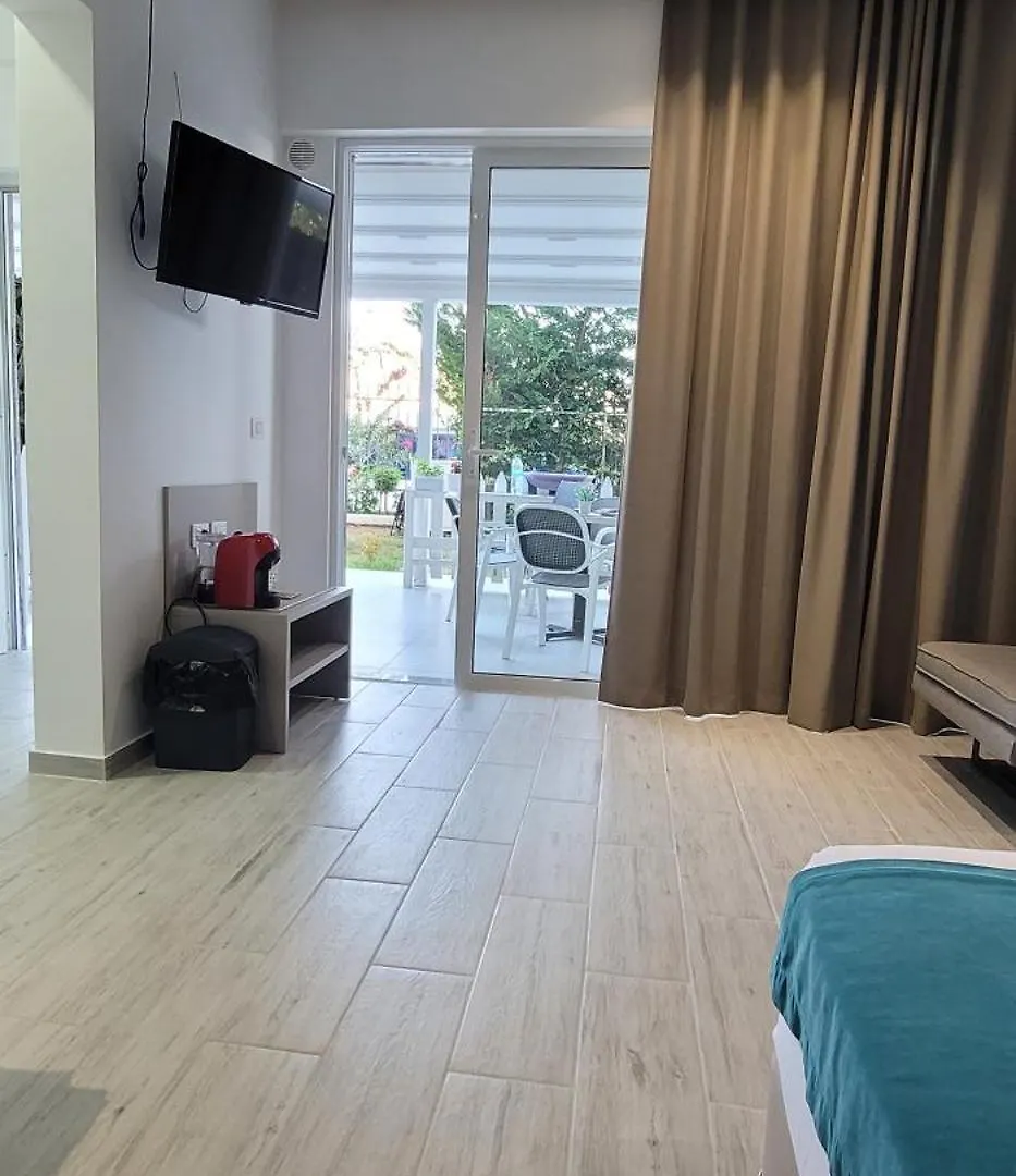 Apartment Suncoast Rooms Port Side Sarande