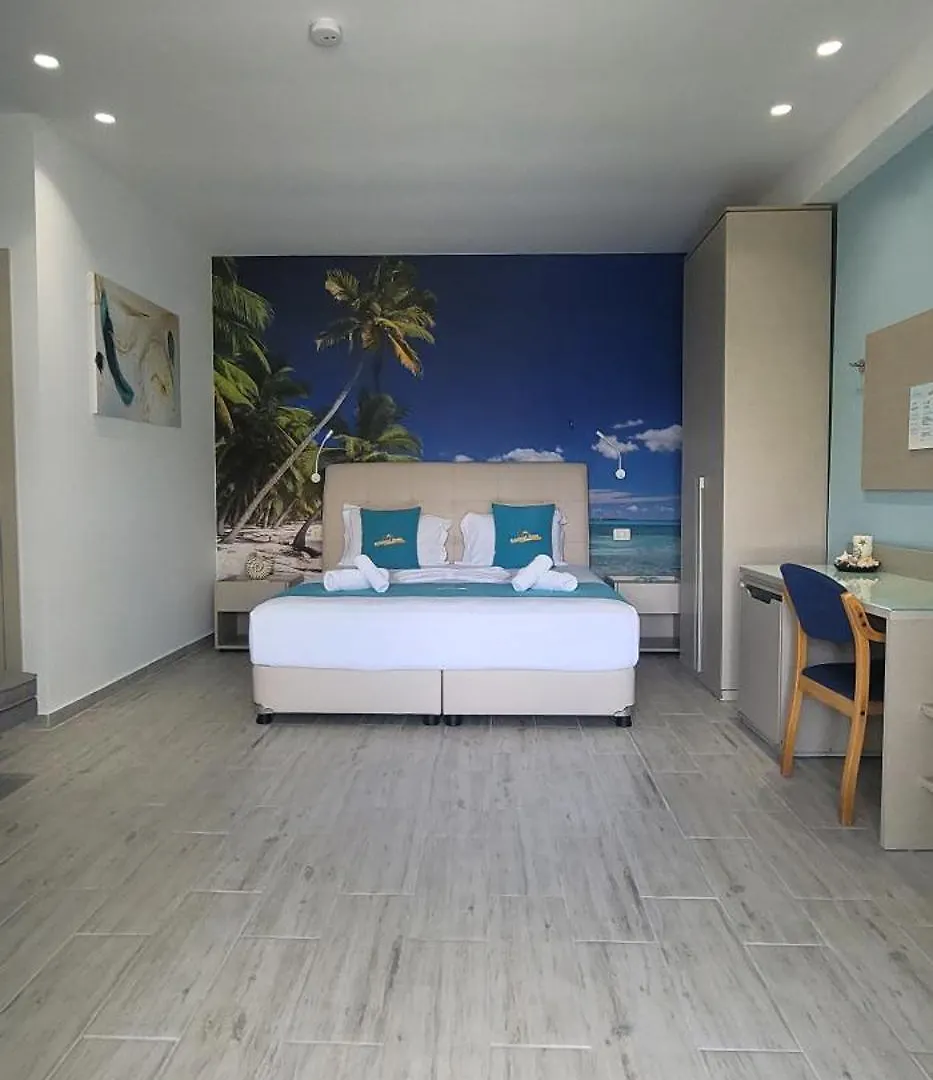 Suncoast Rooms Port Side Sarande 0*,  Albania