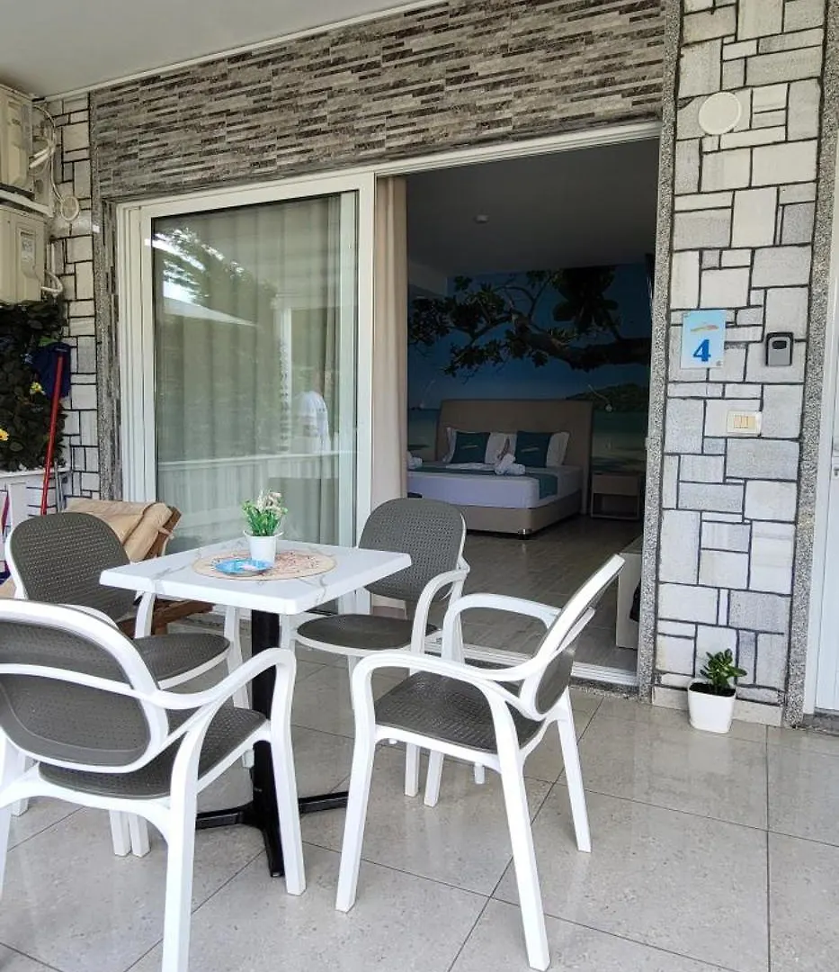 Suncoast Rooms Port Side Sarande