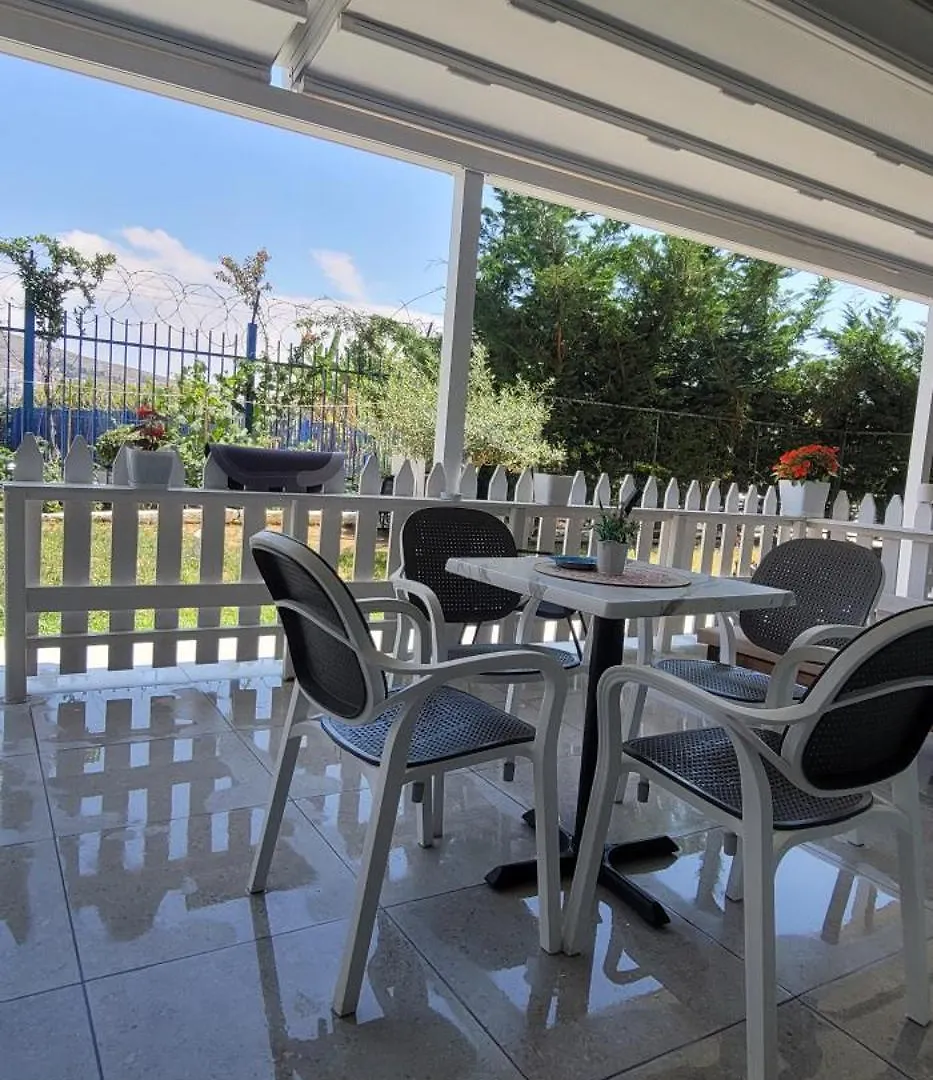 Suncoast Rooms Port Side Sarandë Albanië